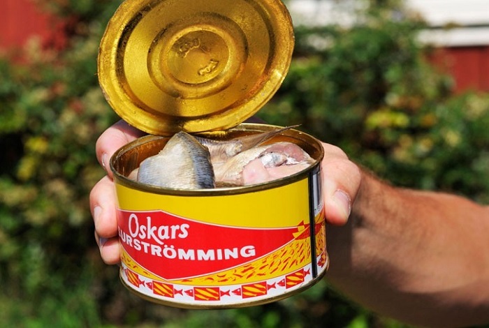 Surströmming в банке